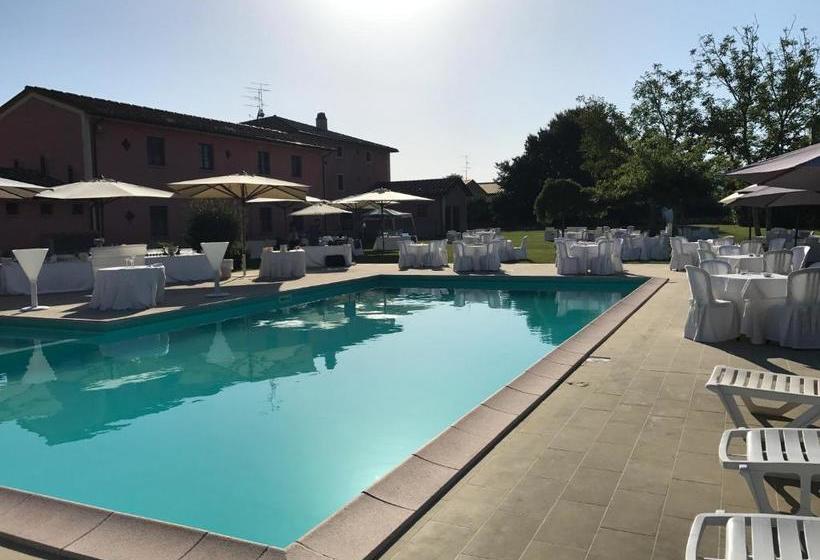 ホテル Antico Borgo De Romolini