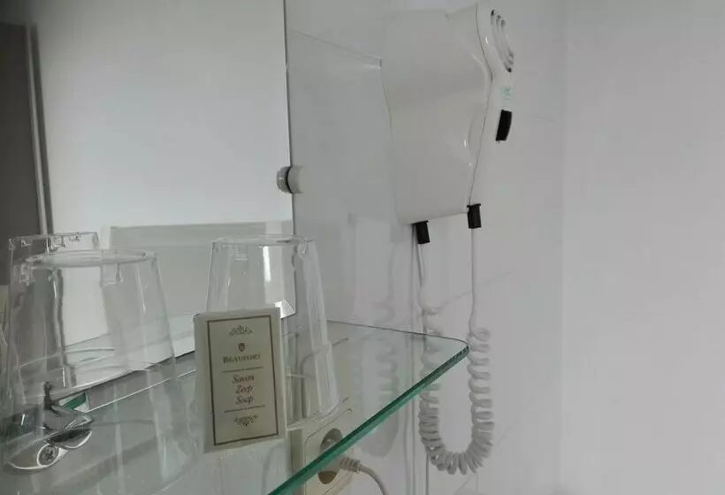 Majatalo Logies Het Maantje