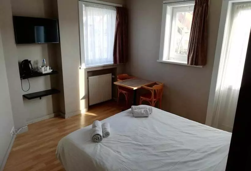 Majatalo Logies Het Maantje