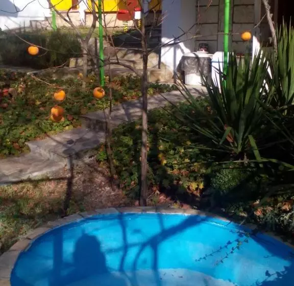 پانسیون Villa Exotica