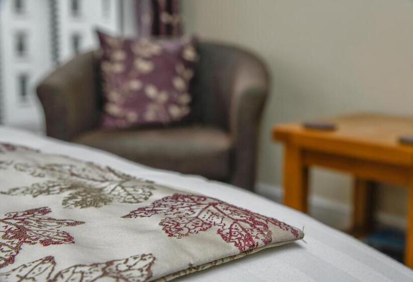 بنسيون West View