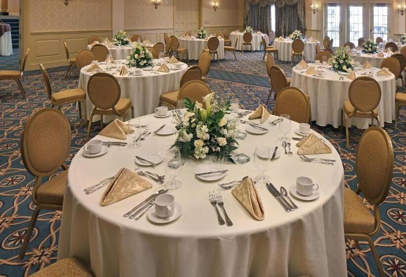 הוסטל Inn On Boltwood