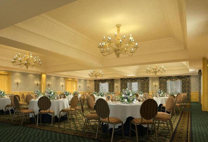 הוסטל Inn On Boltwood