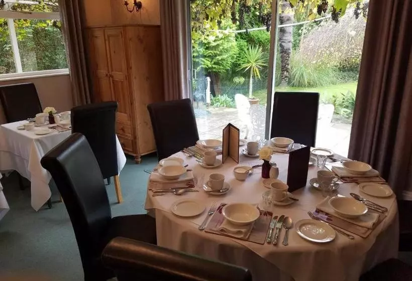 Aamiaismajoitus (B&B) Foxhills Of Shanklin