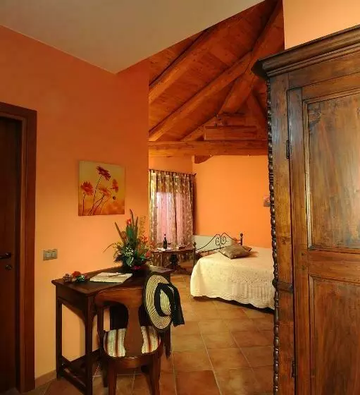 ホテル Agriturismo Bianconiglio