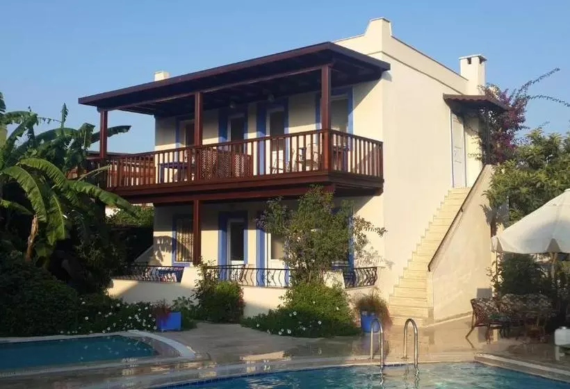 Paradise Garden Apartments