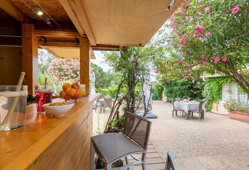 بنسيون Chambres D'hotes Les Amandiers