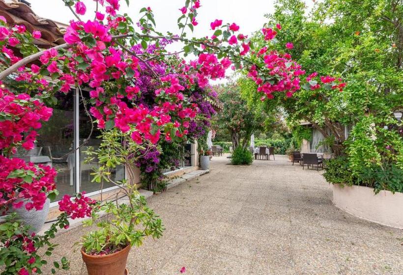 بنسيون Chambres D'hotes Les Amandiers