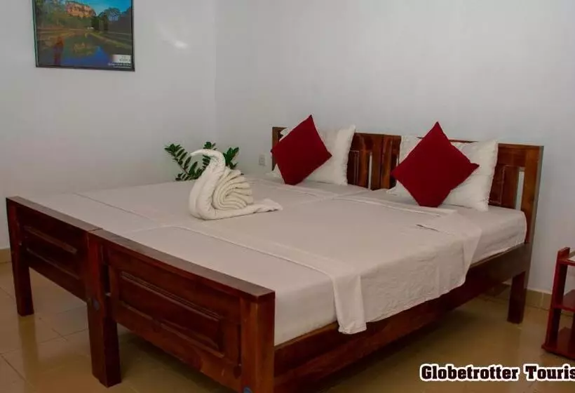 پانسیون Globetrotter Tourist Inn