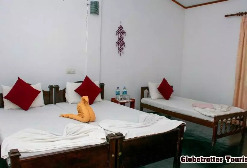 پانسیون Globetrotter Tourist Inn