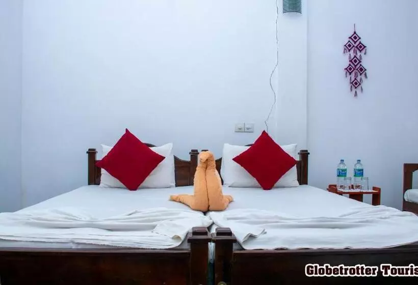 پانسیون Globetrotter Tourist Inn