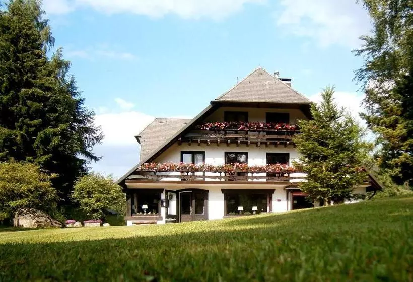 Majatalo Gästehaus Behabühl