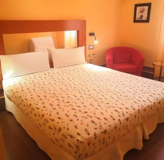 پانسیون Hostal Arco Iris