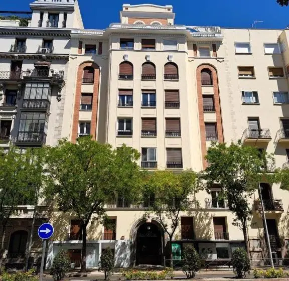 پانسیون Hostal Arco Iris