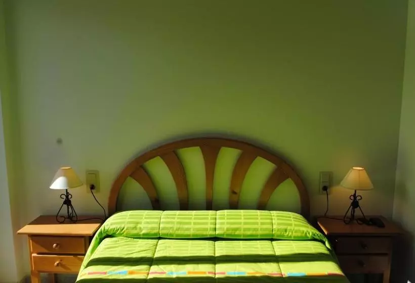 پانسیون Apartamentos Vicenta