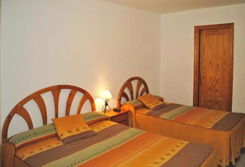 پانسیون Apartamentos Vicenta