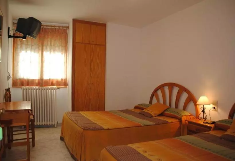 پانسیون Apartamentos Vicenta