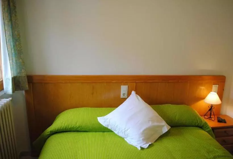پانسیون Apartamentos Vicenta