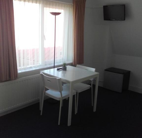 פנסיון Kamerverhuur Mossels&meer