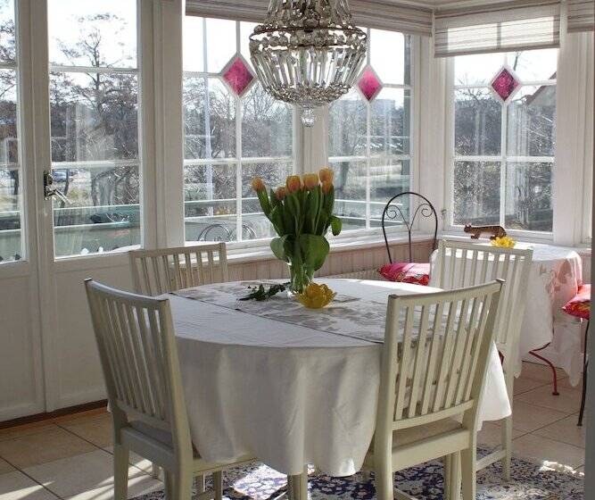 פנסיון L Villa Vesta