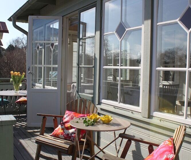 פנסיון L Villa Vesta