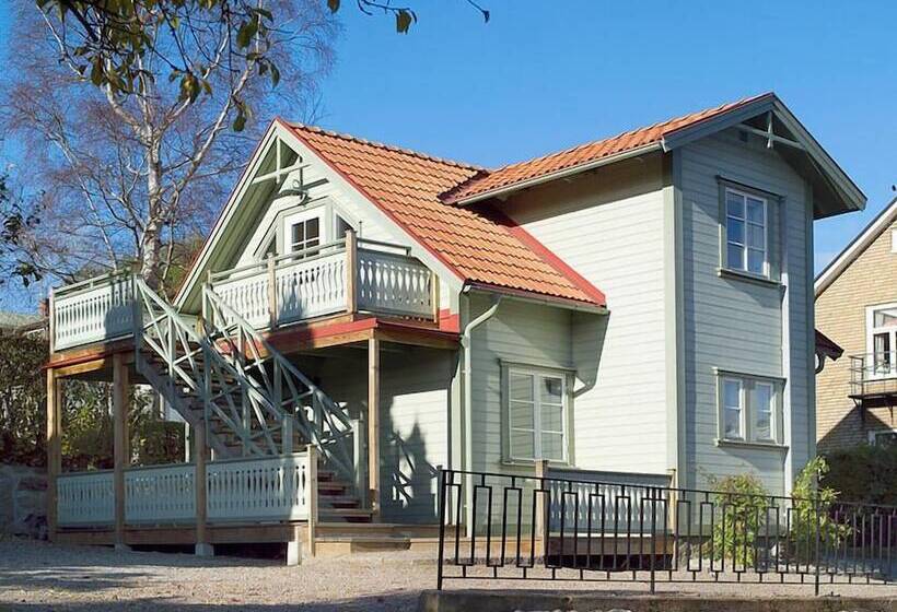 פנסיון L Villa Vesta