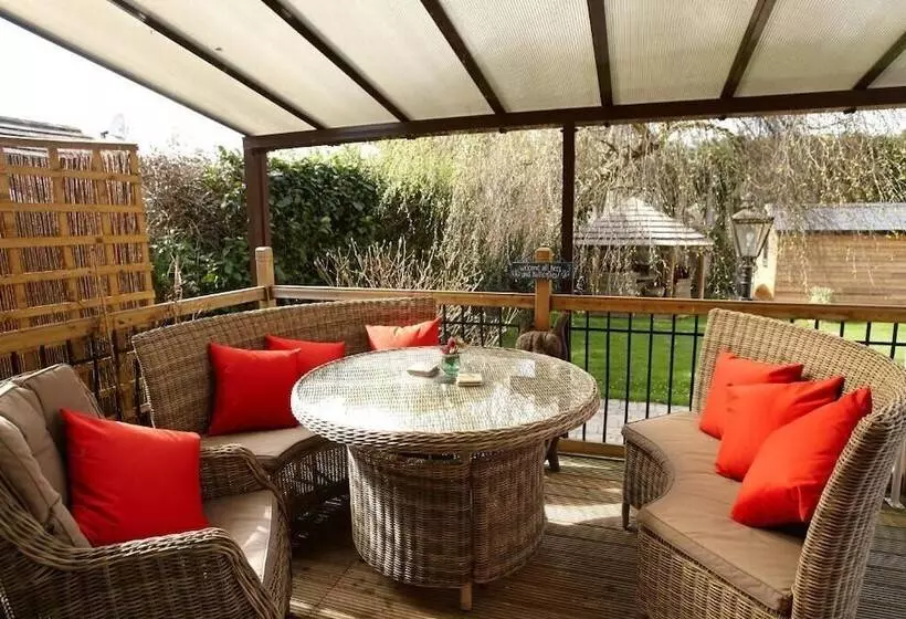 Majatalo Richmond Lane Guest House   Aa Accredited