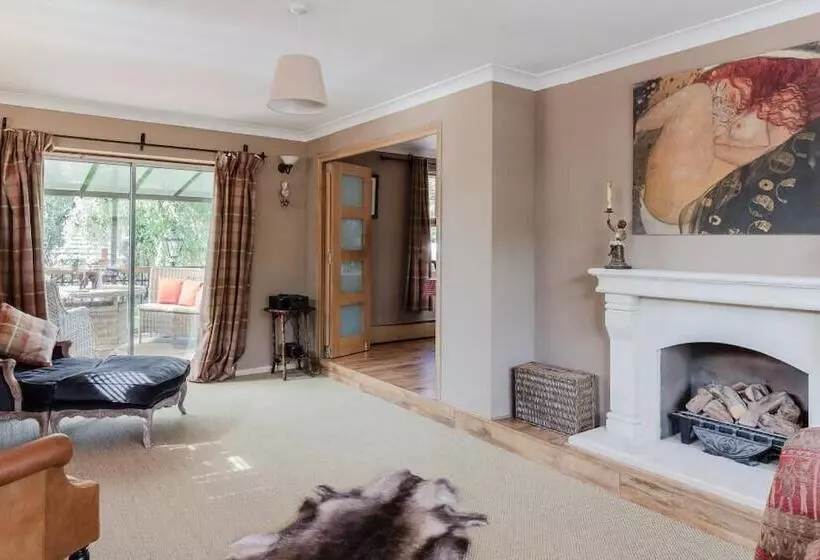 Majatalo Richmond Lane Guest House   Aa Accredited