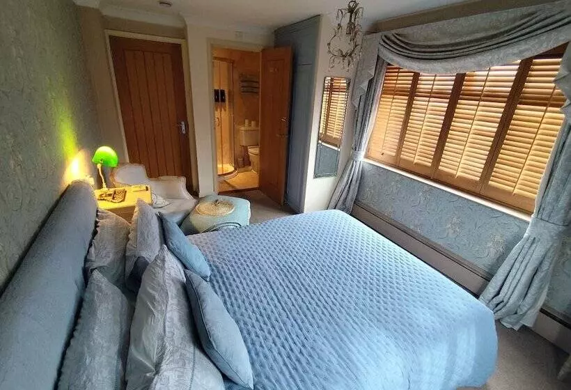 Majatalo Richmond Lane Guest House   Aa Accredited