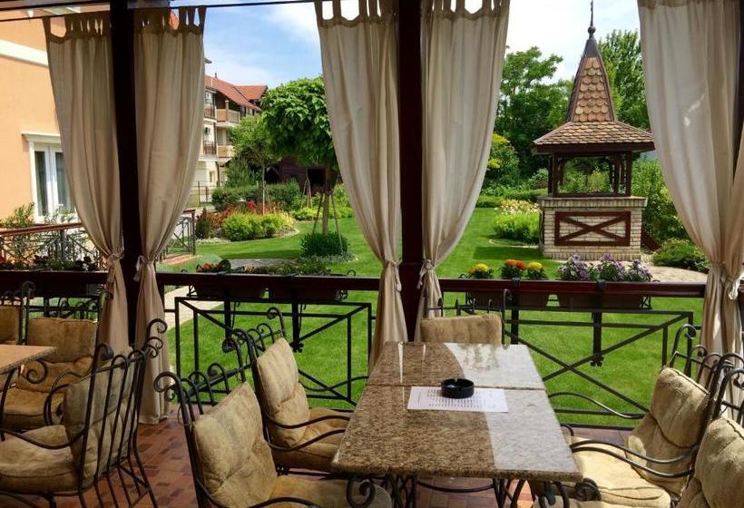 پانسیون Villa Larus