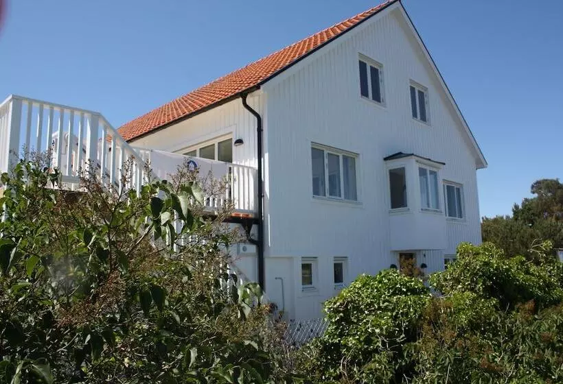Lotsvillans Vandrarhem