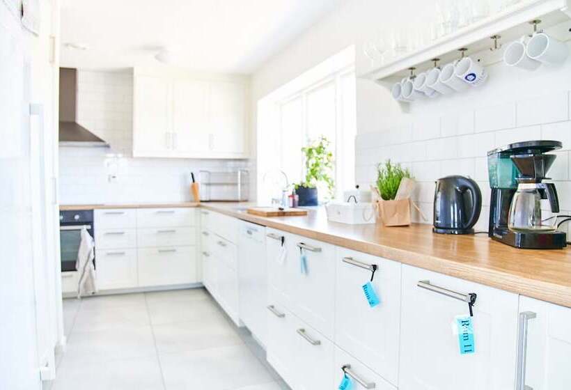 Lotsvillans Vandrarhem