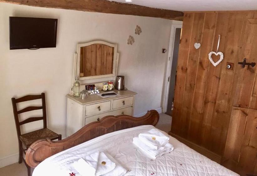 旅馆 The Three Tuns