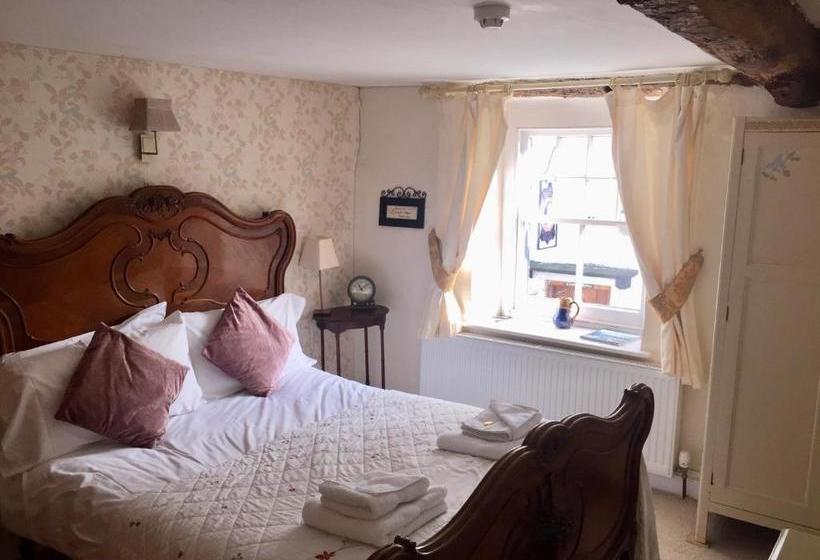 旅馆 The Three Tuns