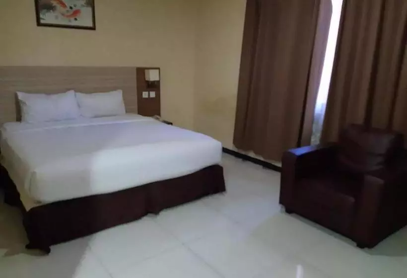 ホテル Agraha Makassar