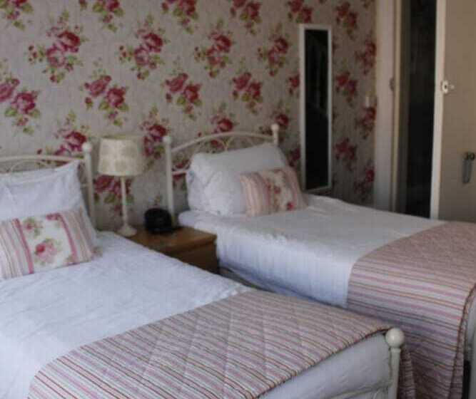 פנסיון Beamsley Lodge