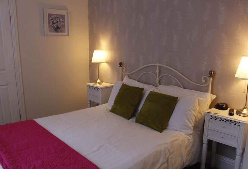 פנסיון Beamsley Lodge