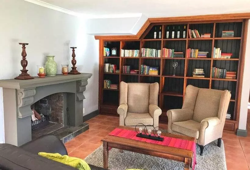 Majatalo Burrough Place