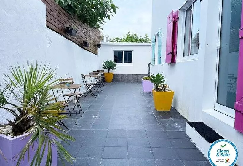 پانسیون Vintage Place   Azorean Guest House