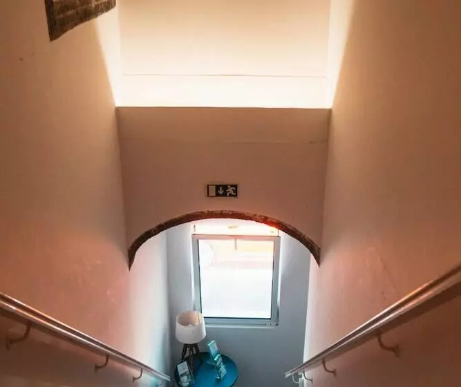 پانسیون Vintage Place   Azorean Guest House