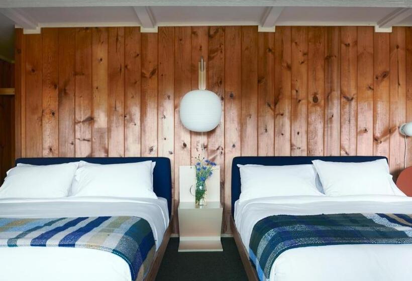 旅馆 Captain Whidbey