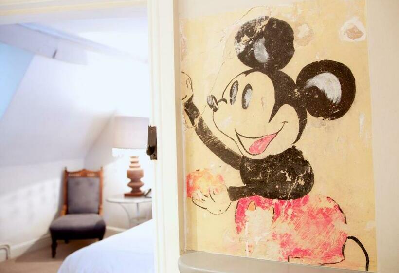 فندق صغير The Lion Inn