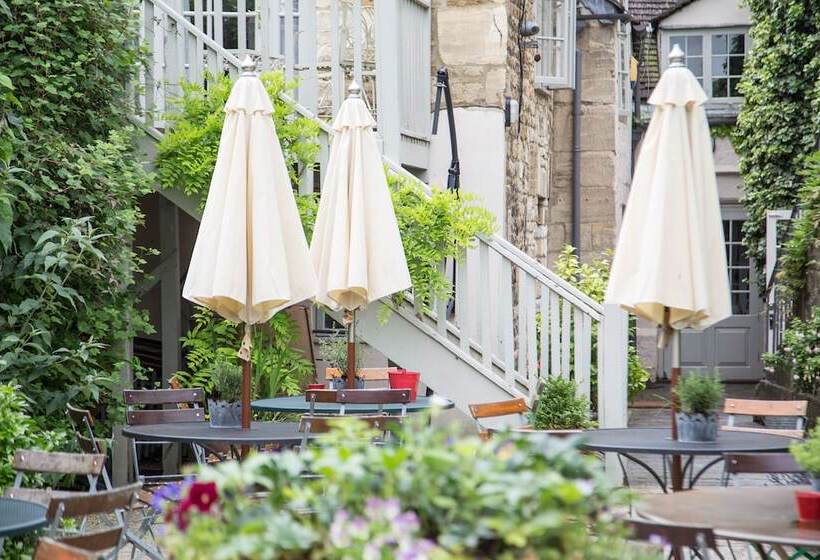 فندق صغير The Lion Inn