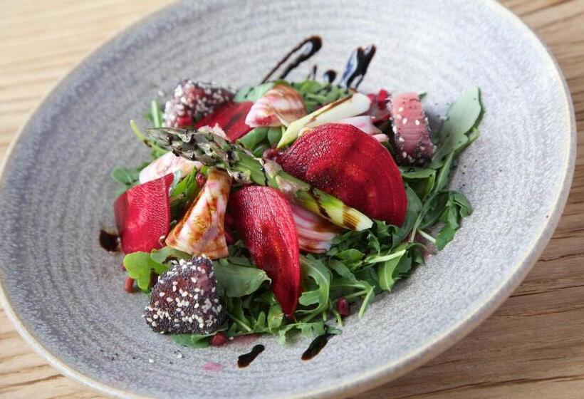 فندق صغير The Lion Inn