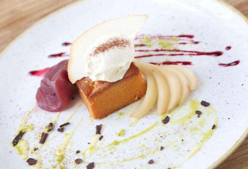 فندق صغير The Lion Inn