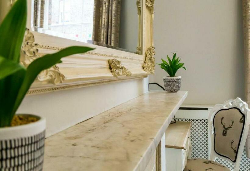 Goodramgate Apartments