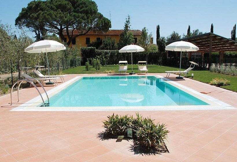 Отель Agriturismo Borgo Piccaratico