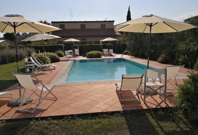 Отель Agriturismo Borgo Piccaratico