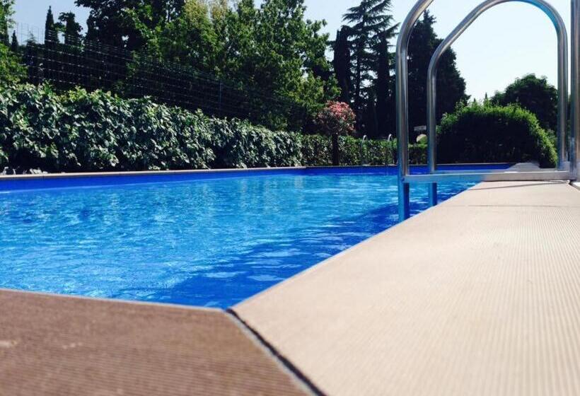 בית מלון כפרי El Pendola