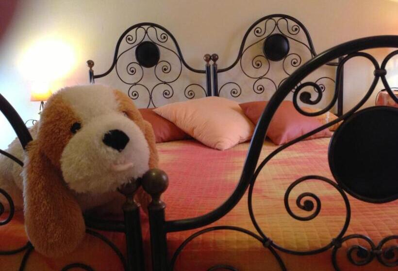 בית מלון כפרי El Pendola